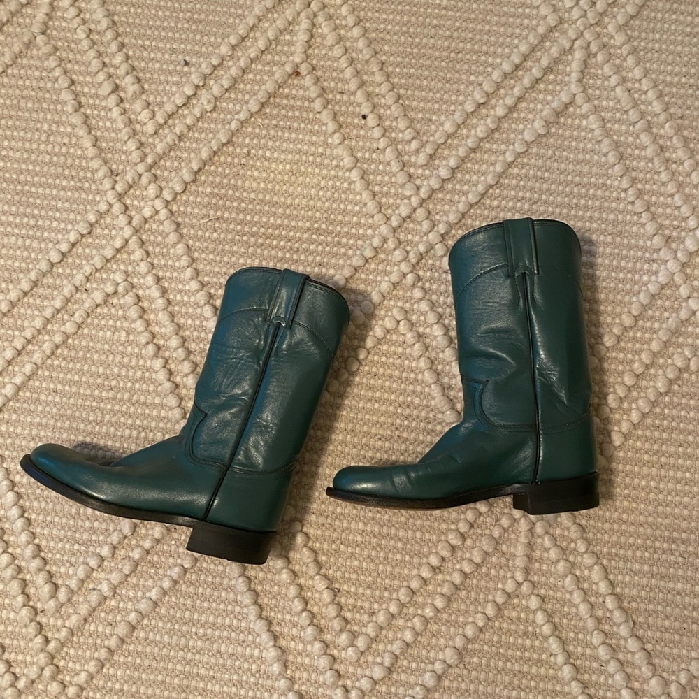 Justin boots!